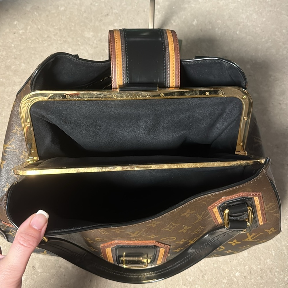 ❌SOLD❌LV large mirage ombré limited edition - Picture 13 of 13